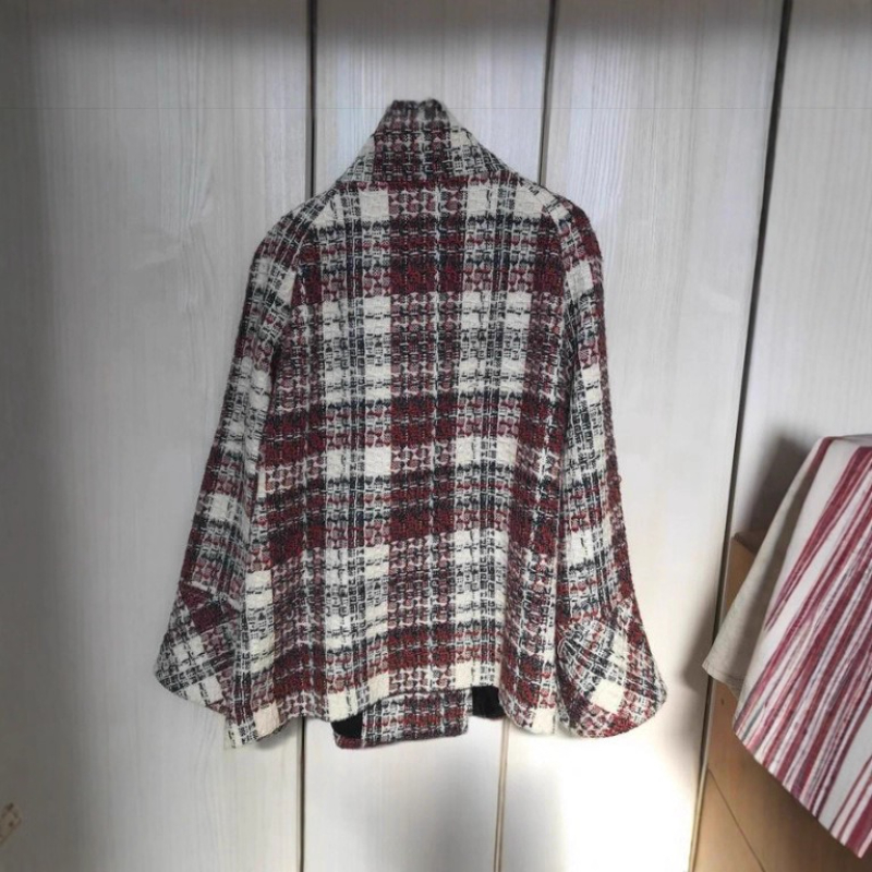 Warm Checkered Turtleneck Shou - огляд і ціна Christmas Throw Blanket